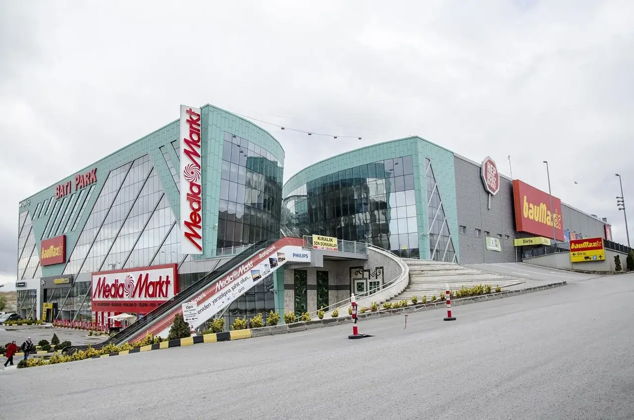 Batıpark Alışveriş Merkezi dış görünümü